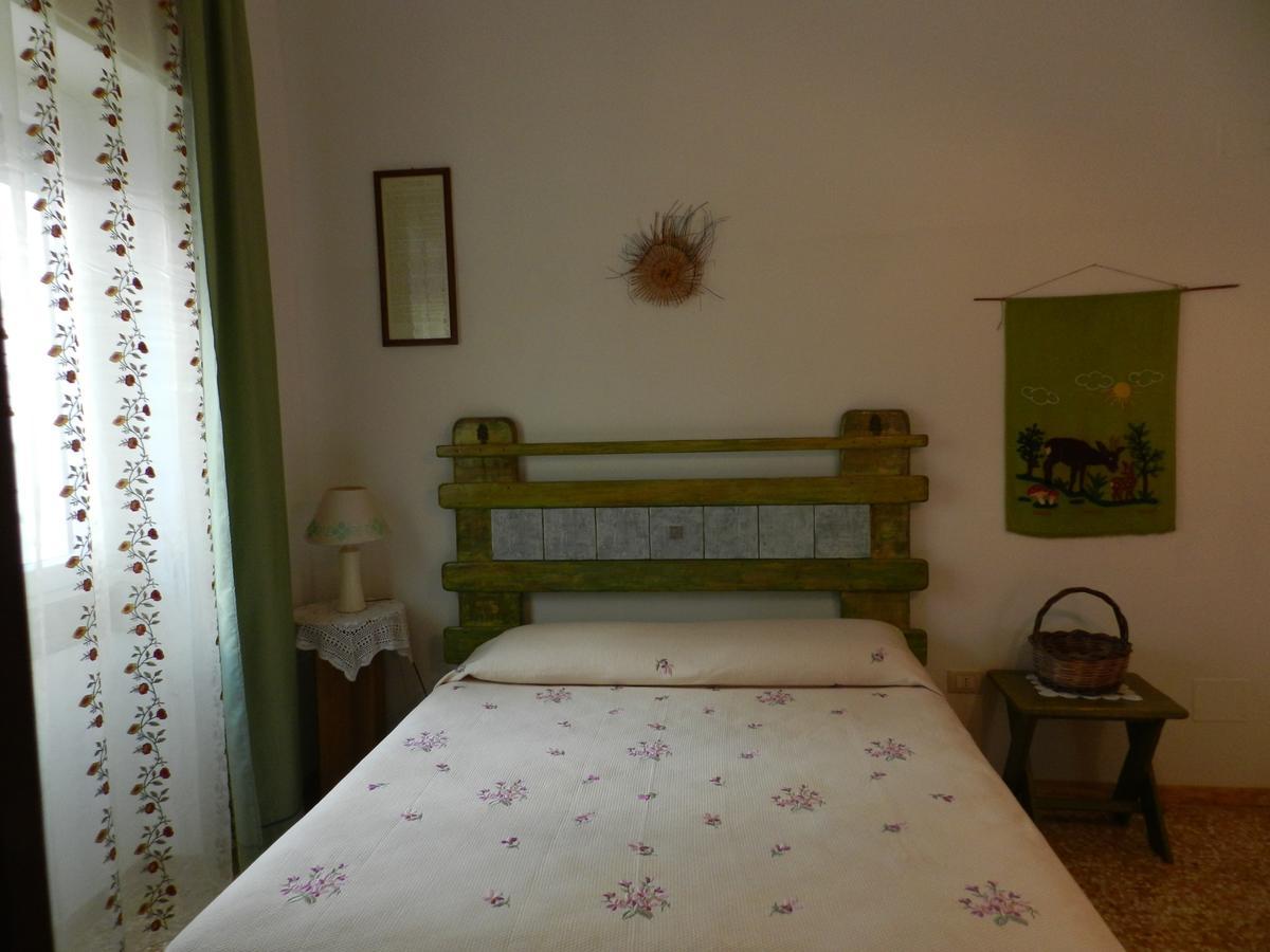 Casa Corte Con Terrazza ตาเวียโน ภายนอก รูปภาพ